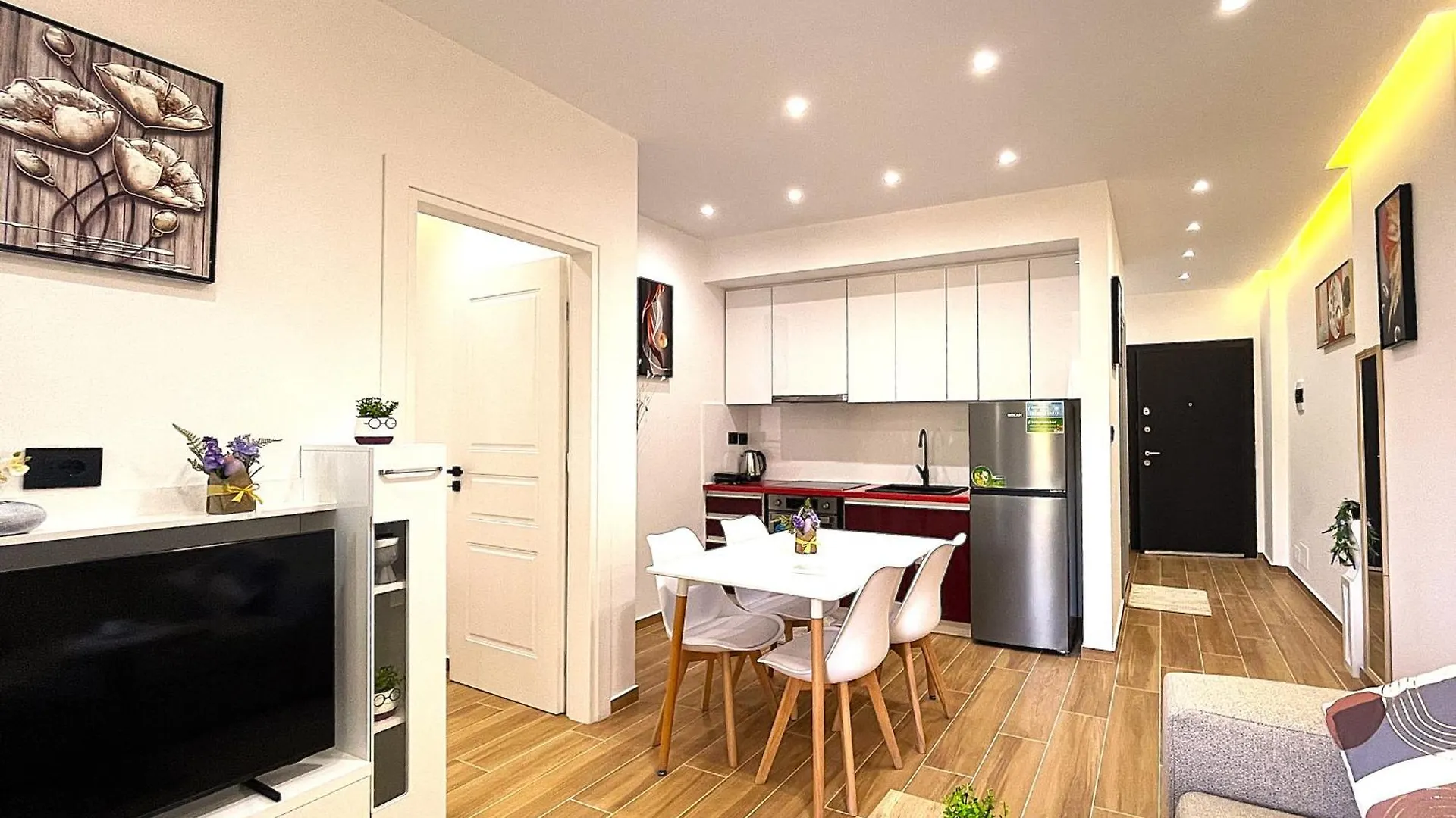 Kam Apartments In Lungomare Vlore