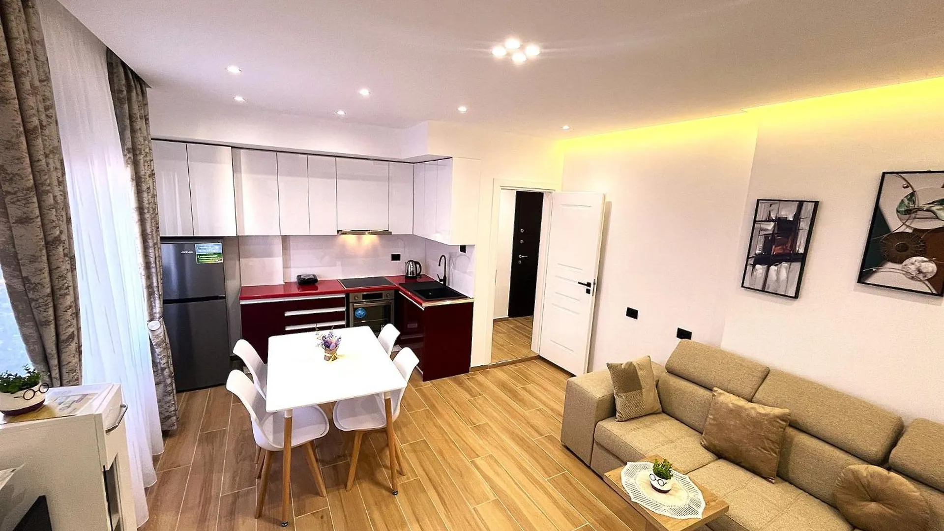 Kam Apartments In Lungomare Vlore Albania