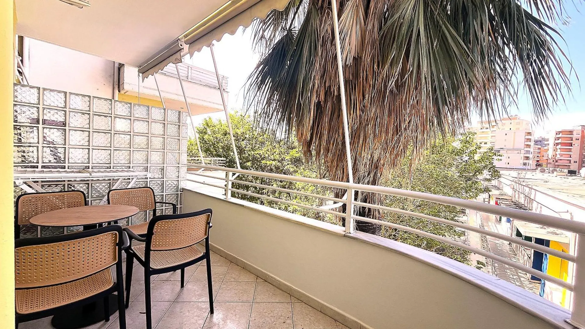 Kam Apartments In Lungomare Vlore 0*,  Albania