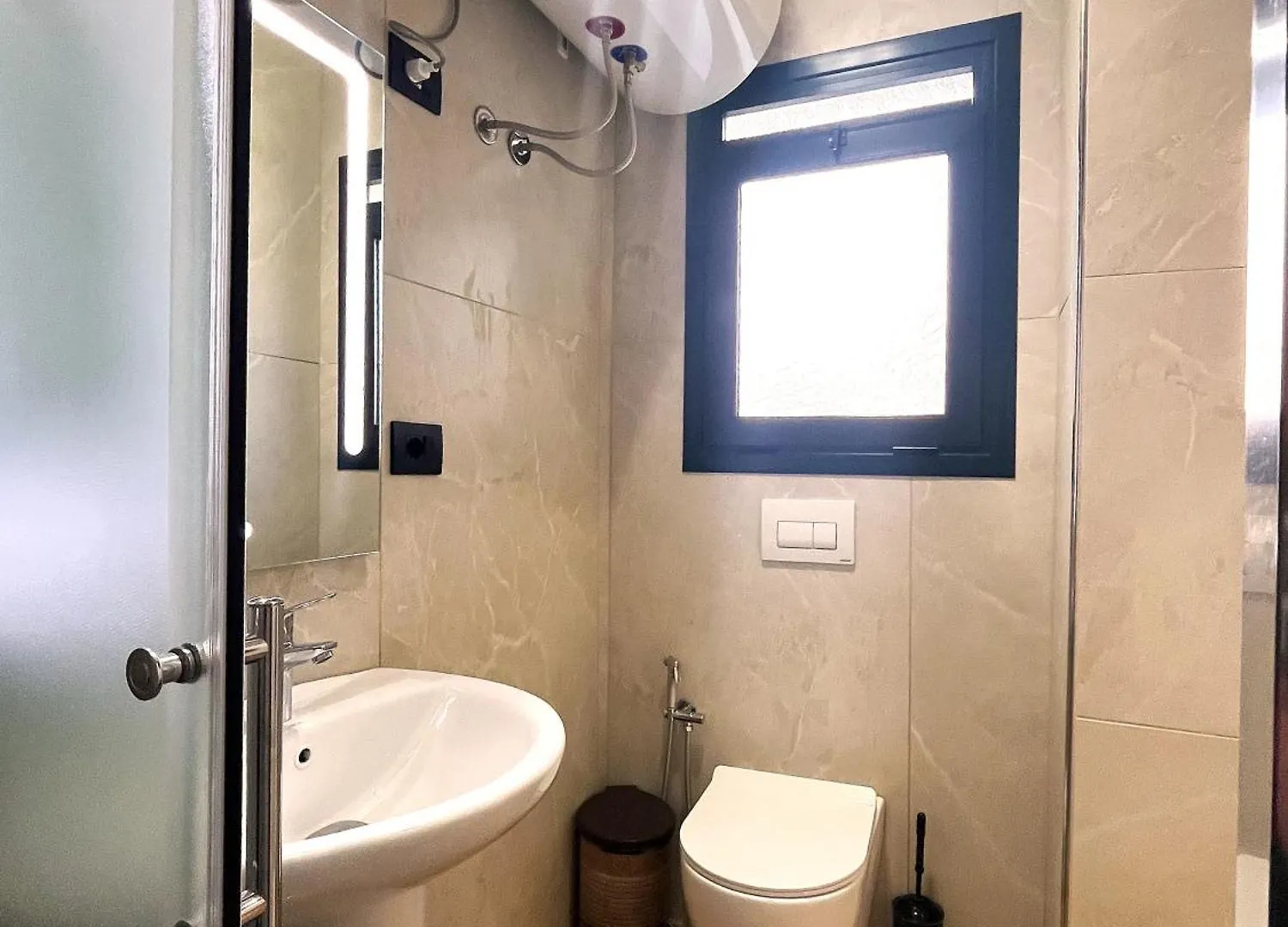 Kam Apartments In Lungomare Vlore 0*,  Albania