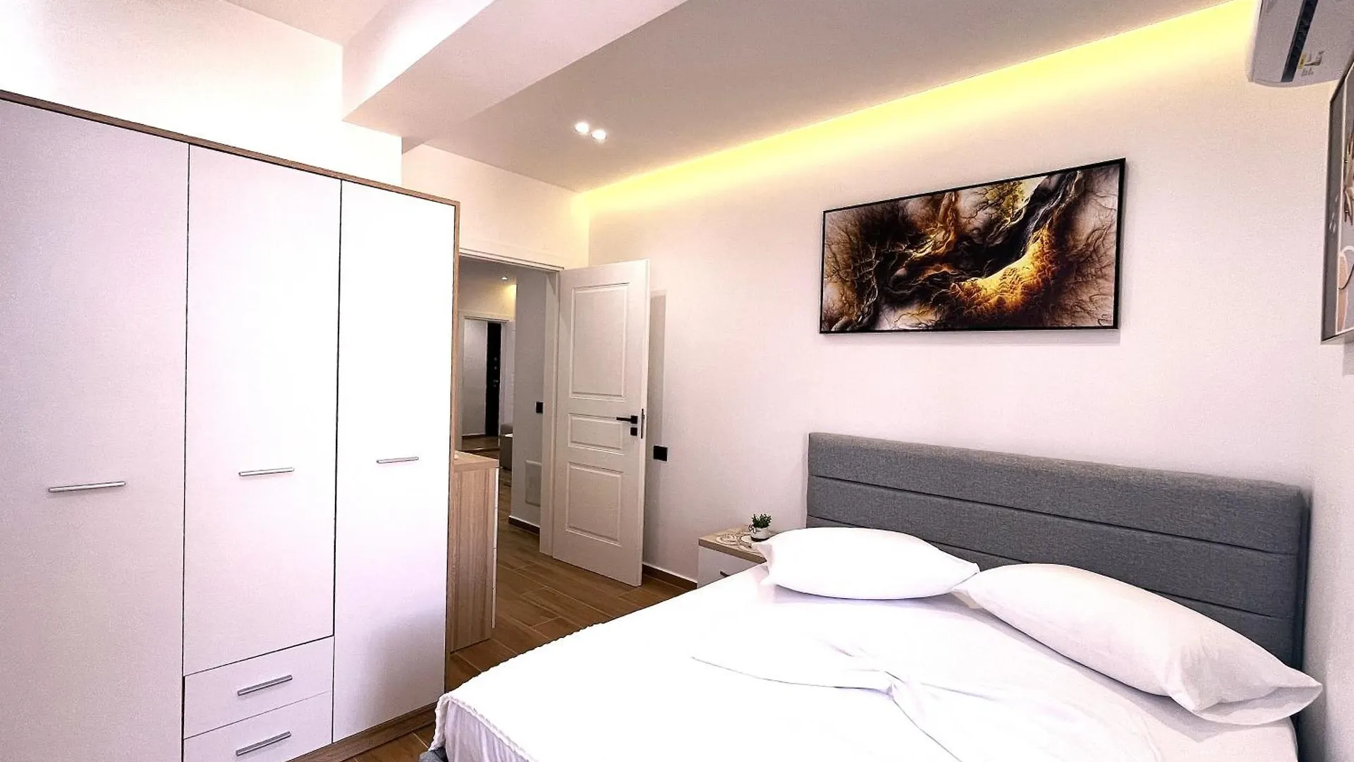 Kam Apartments In Lungomare Vlore