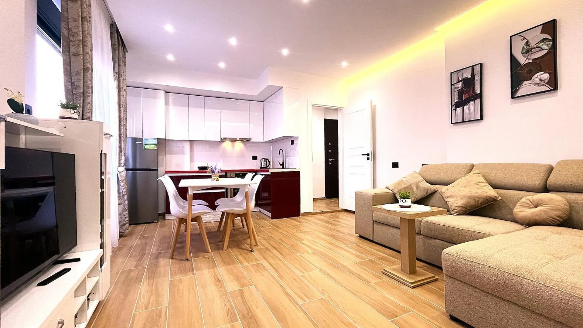 Kam Apartments In Lungomare Vlore