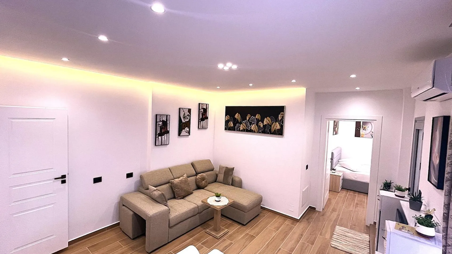 Kam Apartments In Lungomare Vlore